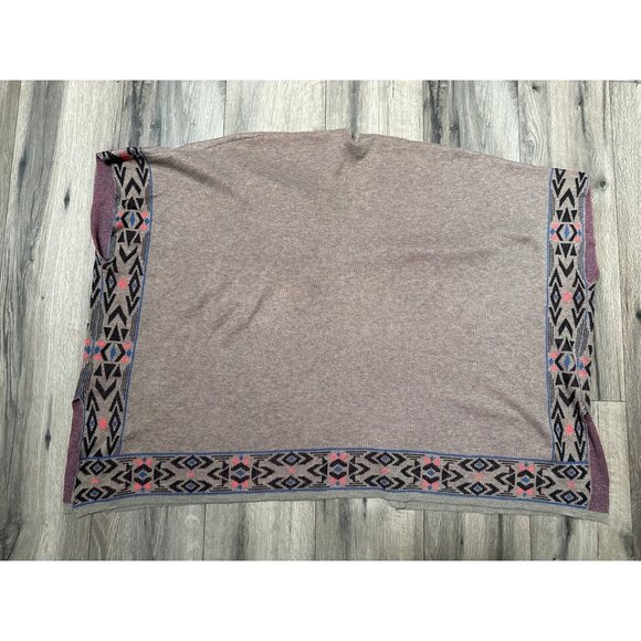 Staccato One Size Brown & Red Patterned Aztec Southern  Poncho Shawl - Picture 5 of 5